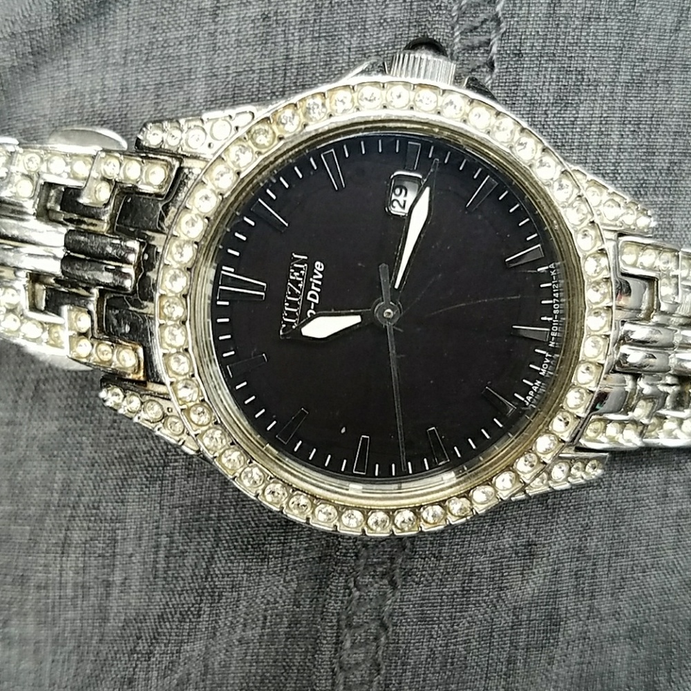 Citizen eco drive watch silhouette crystal